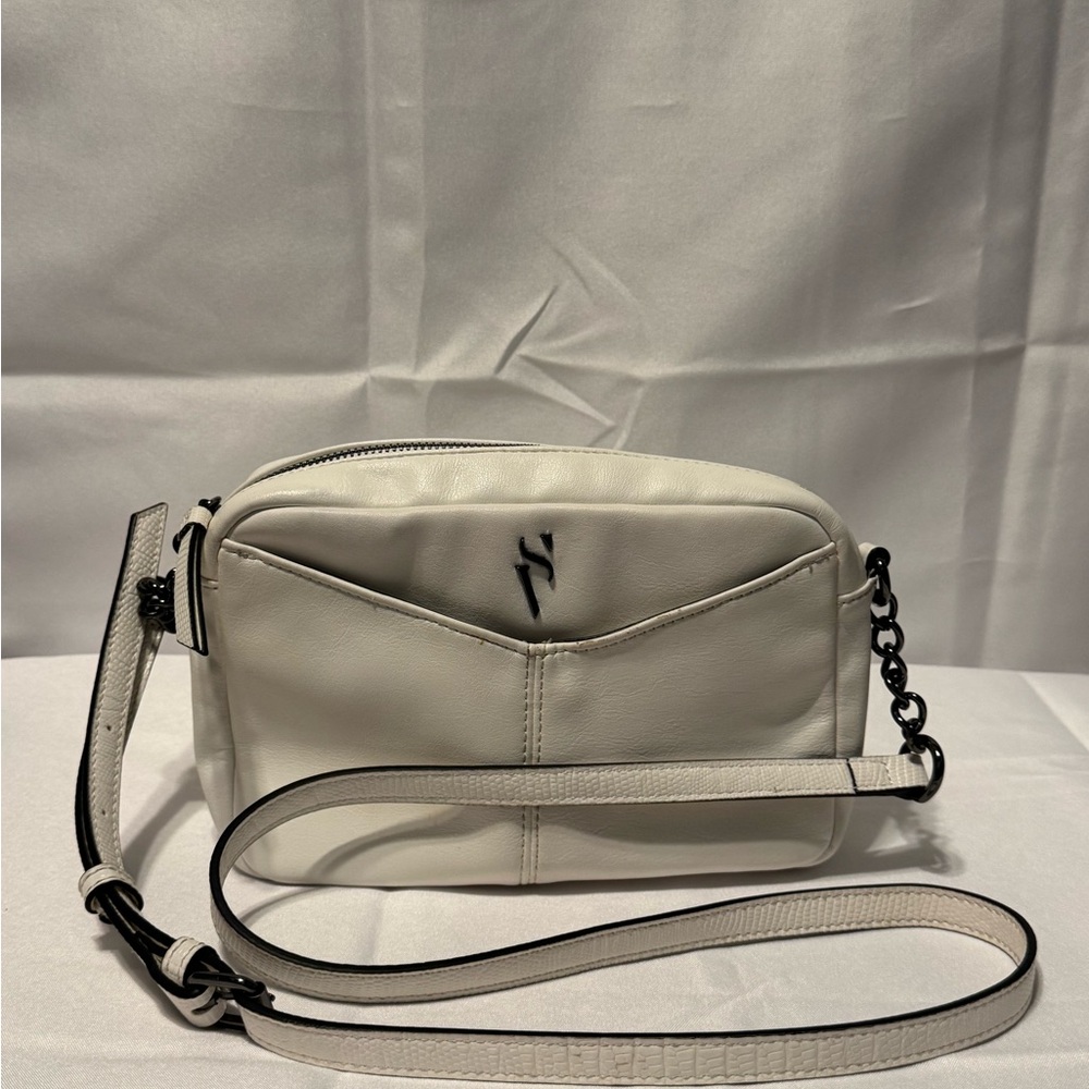 Simply Vera Vera Wang Cream Crossbody Bag